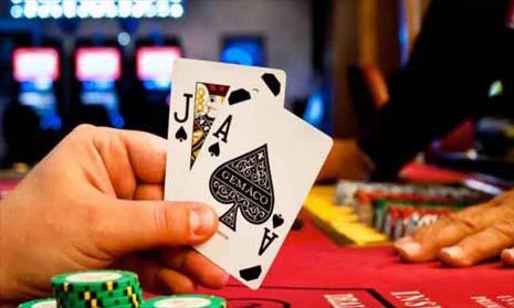 Tips Efektif Menjadi Pemain Game Judi Poker yang Lebih Baik